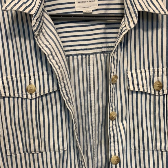 Button up shirt - Picture 2 of 4